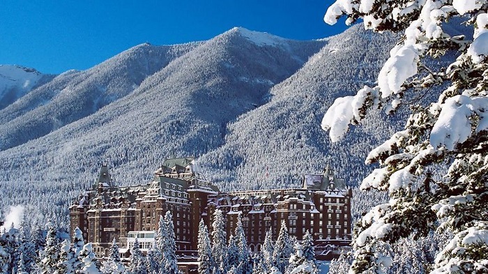 11 amazing ski resorts