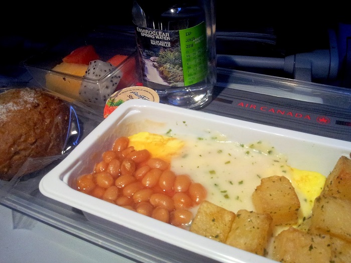 14 worst airline food