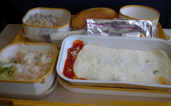 17 worst airline food