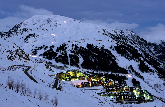 5 amazing ski resorts