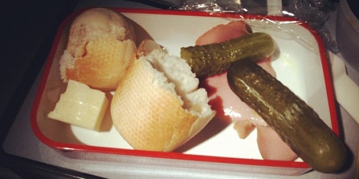 7 worst airline food