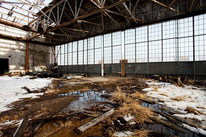 8 abandoned airports