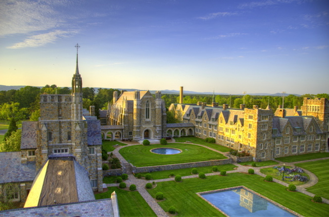 5 college campuses