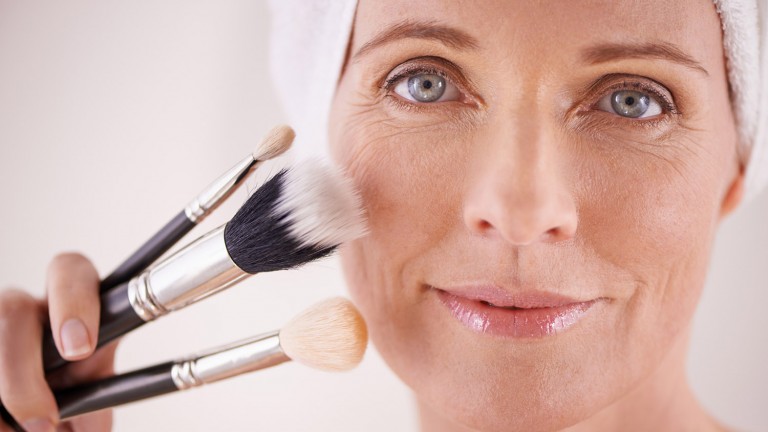 26 Incredible Makeup And Beauty Tips For Women Over 40 